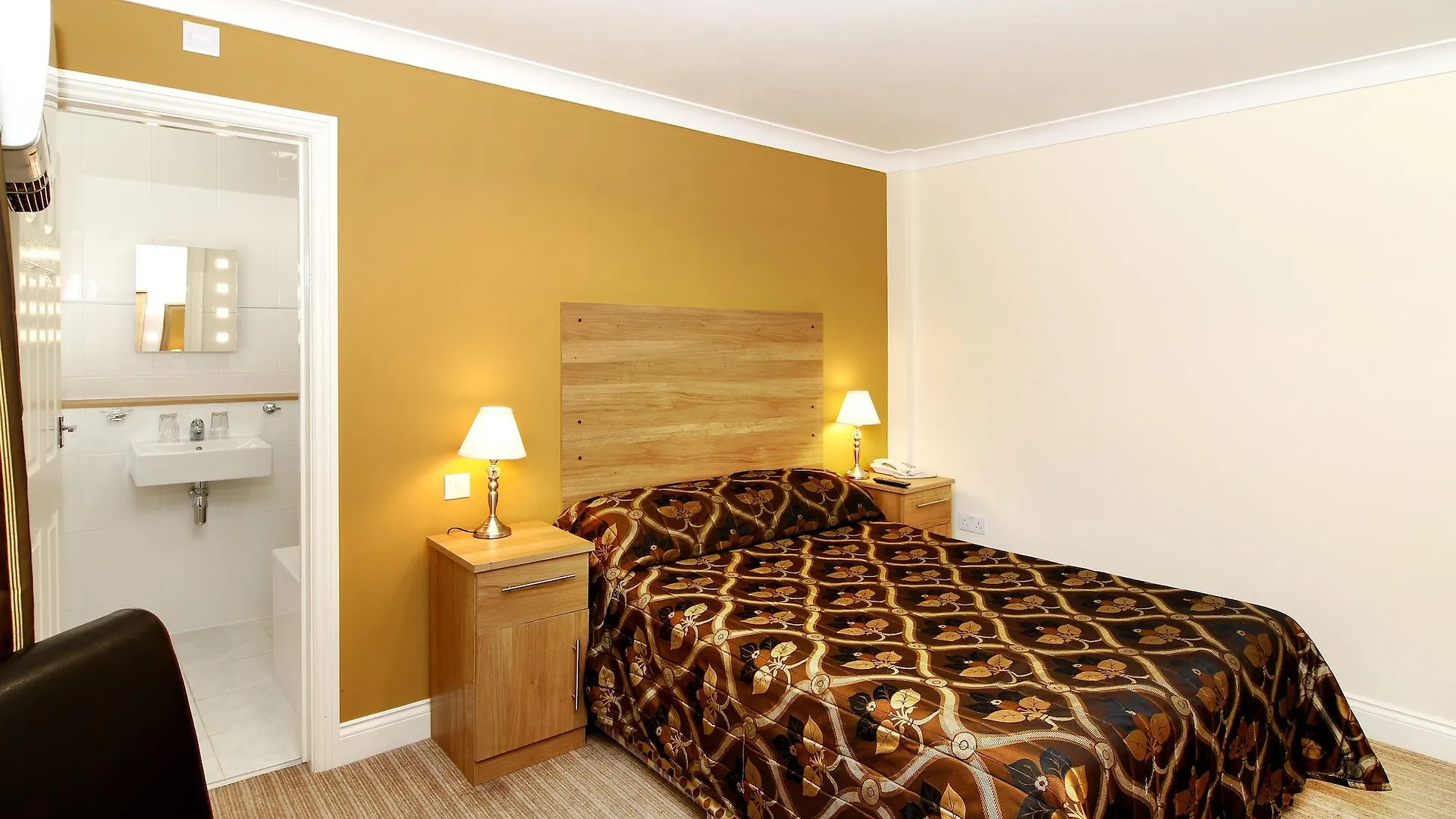 Belvilla Russel Court Hotel Bournemouth Central 4*,