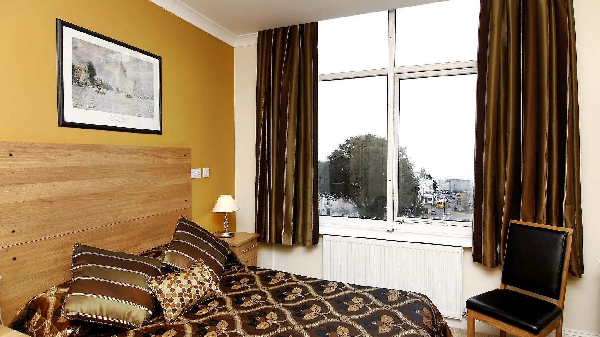 Belvilla Russel Court Hotel Bournemouth Central 4*,  United Kingdom